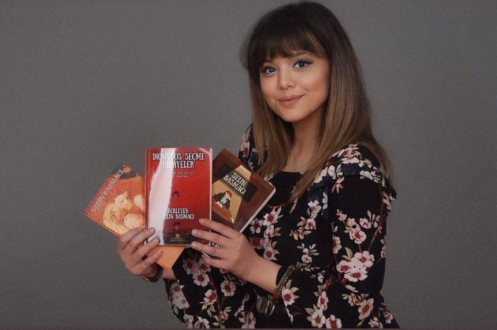 Yazar ve Şair Selin BASMACI Röportajı