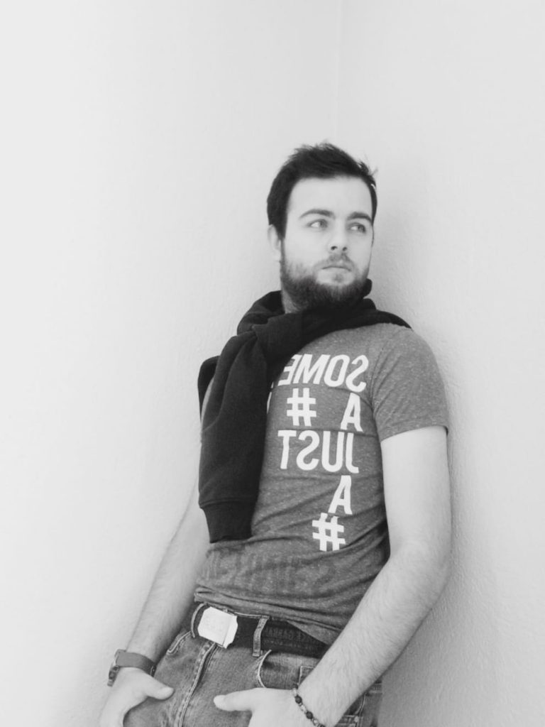 Yazar Erkan BİRLİK Röportajı