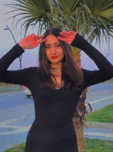 Esra YEŞİLDERE Biyografi