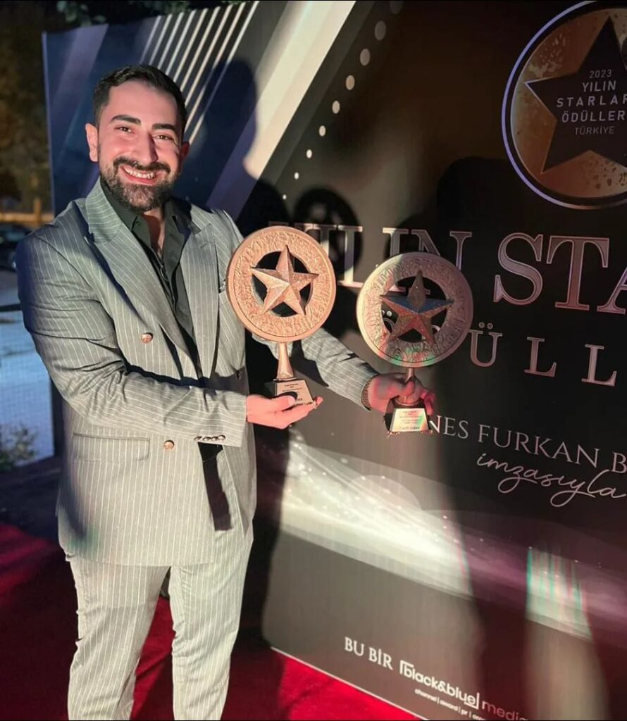 AGİT ÖZDEK’İN CUMHURİYET CADDESİ ADLI KİTABI ÖDÜL ALDI