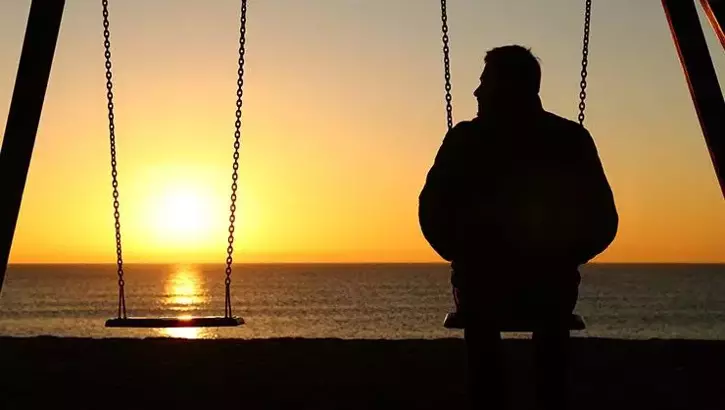 Hasretle Yazılmamış Bir Mısra Olsaydım