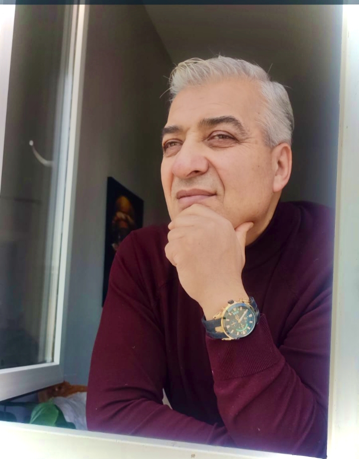 AÇ PENCERENİ GELSİN SEVDA YELİ