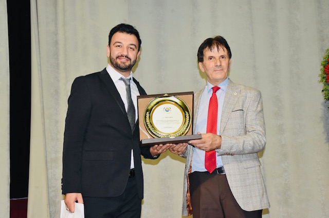 Yalçın Sevim’e Prestijli Ödül: “Yılın En Başarılı Şairi”