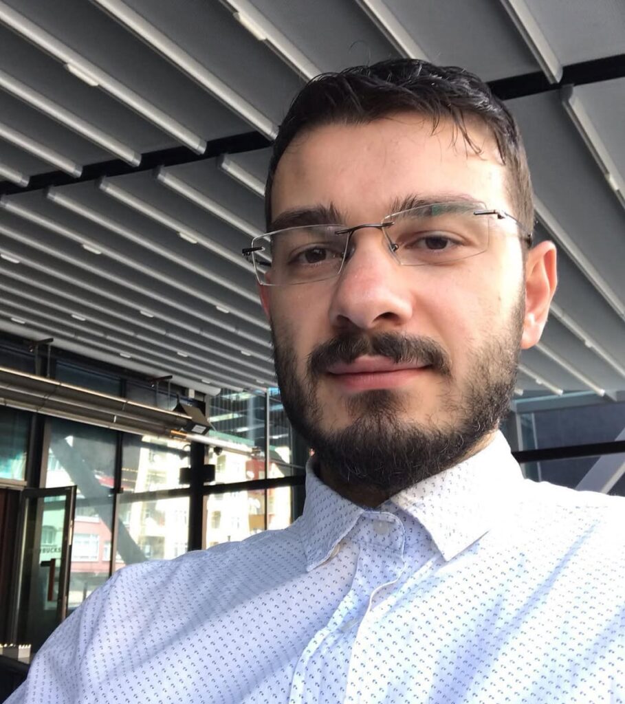 MUSTAFA YILMAZ KİMDİR?