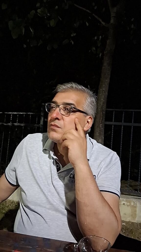 GÜL YÜZÜNDE GÜLLER AÇSIN