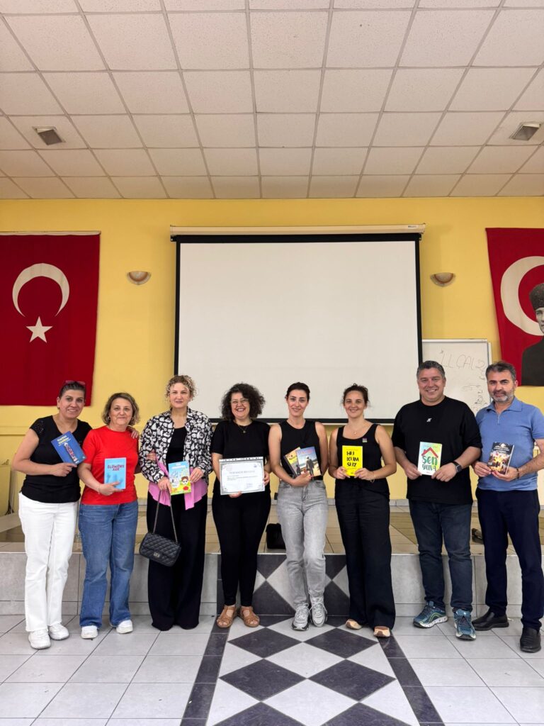 Eğitimci Yazar İnci Yılmaz Şimşek Kariyer Günlerinde Öğrencilerle Bir Araya Geldi