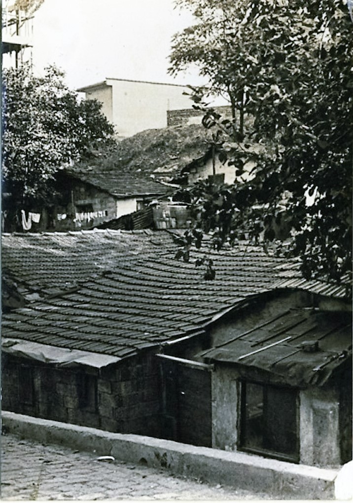 GECEKONDU İNSANLARIYDIK